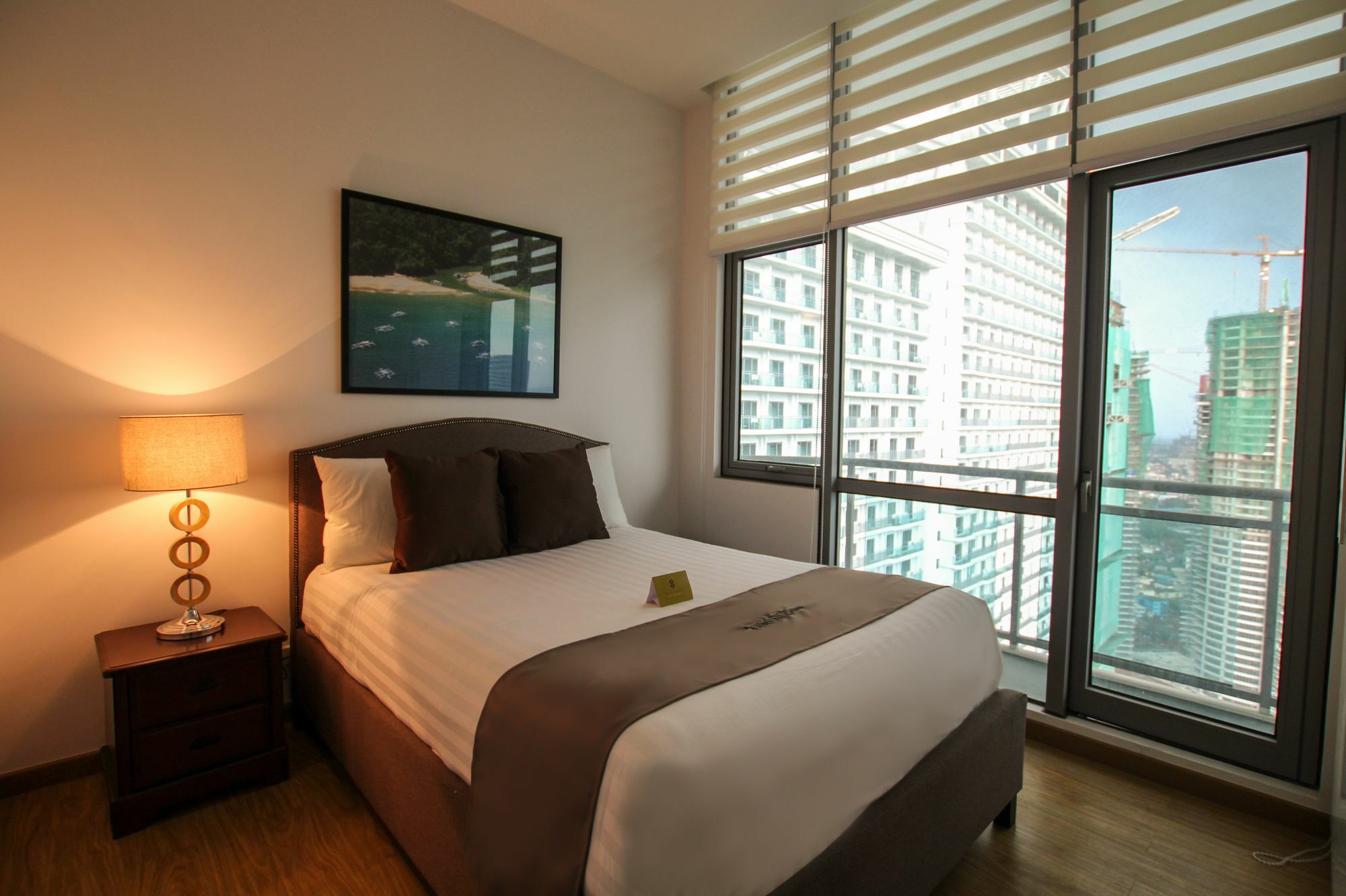 Siglo Suites @ The Acqua Private Residences Mandaluyong ภายนอก รูปภาพ