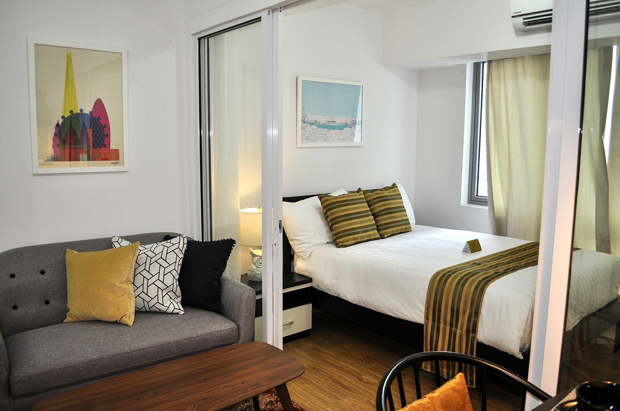 Siglo Suites @ The Acqua Private Residences Mandaluyong ภายนอก รูปภาพ