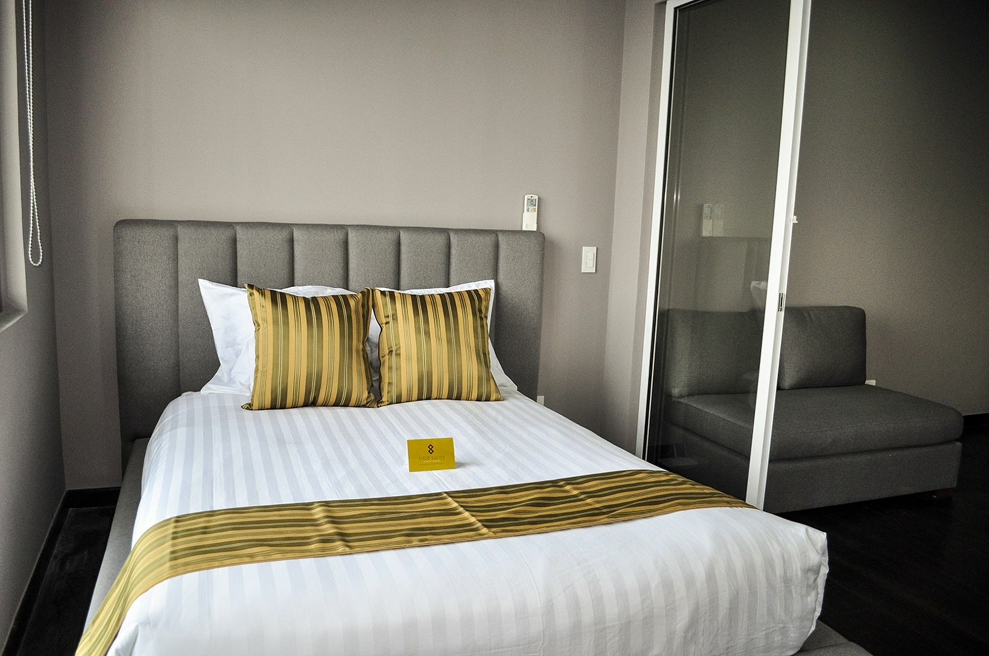 Siglo Suites @ The Acqua Private Residences Mandaluyong ภายนอก รูปภาพ